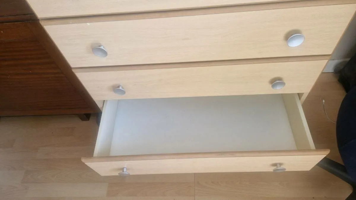 Chest of drawers - Image 3