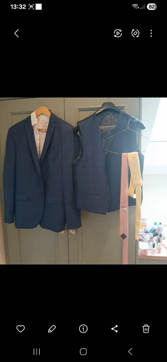 Mens suit - Image 1