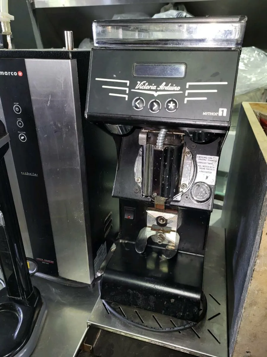 Victoria arduino coffee grinder - Image 1