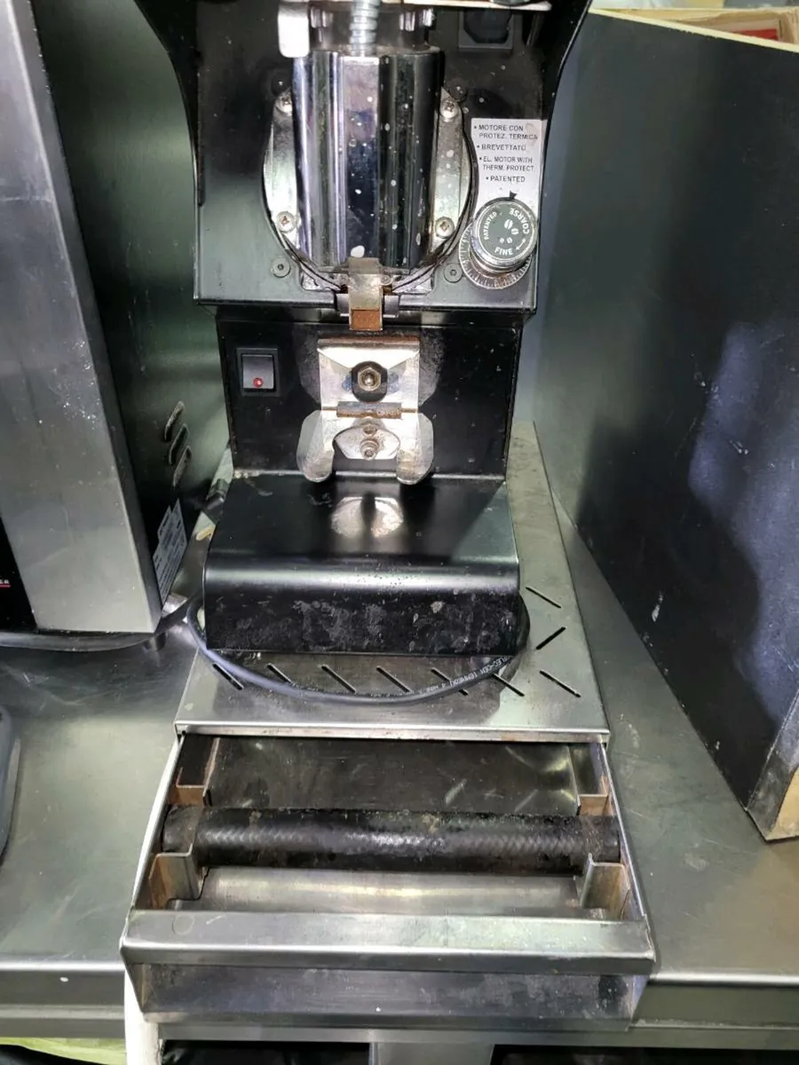Victoria arduino coffee grinder - Image 2