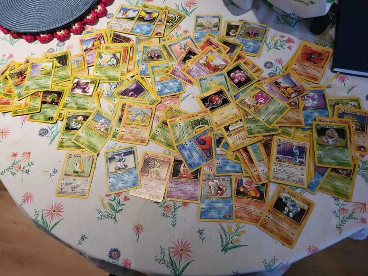 Vintage Pokemon card lot, holos and rares, incl Ancient Mew and Fossil Gengar - Image 2