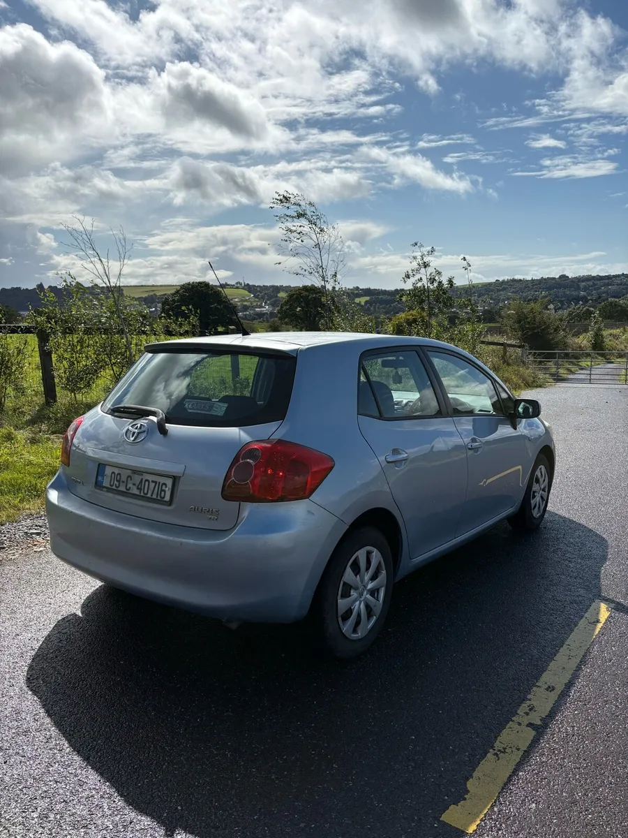 Toyota auris petrol - Image 4