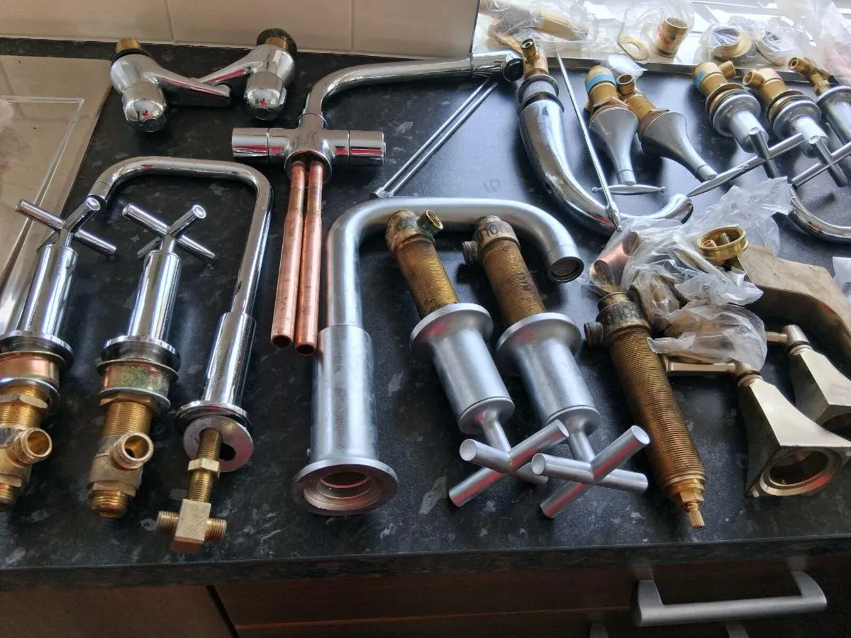 Kitchen and bathroom taps - Image 1