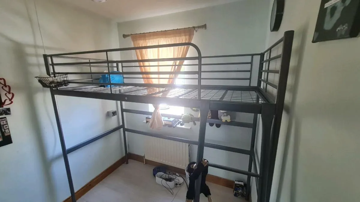 Loft bed - Image 3