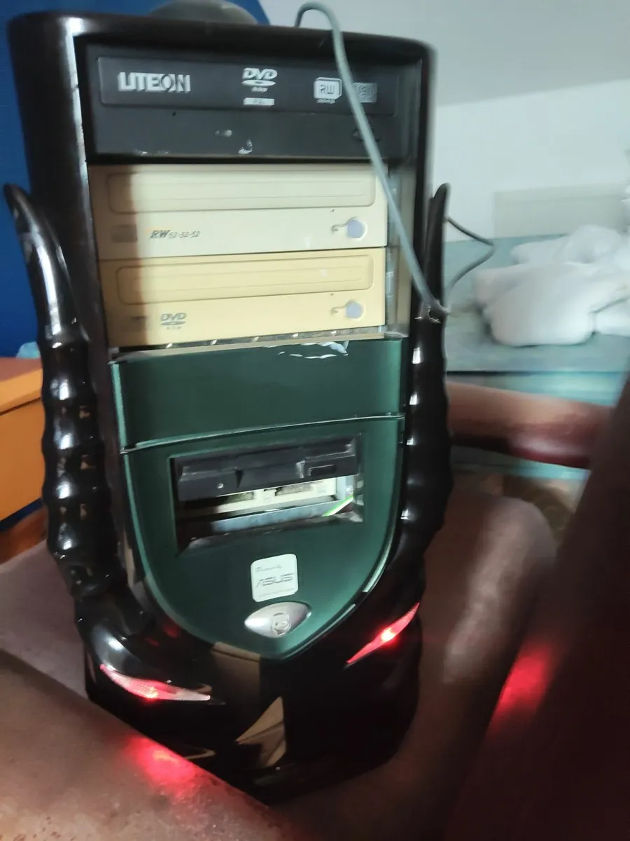 Asus alien ware gaming Computer - Image 1