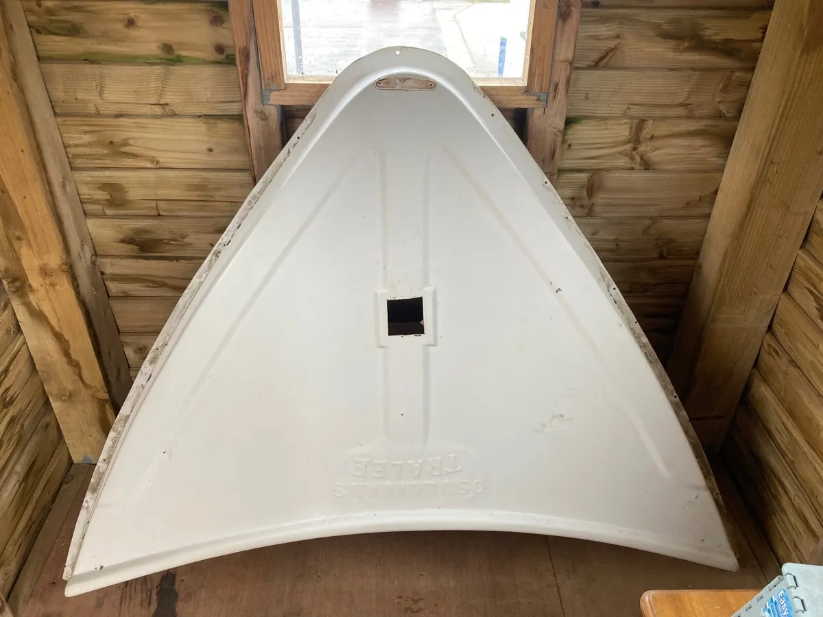 Fibreglass foredeck - Image 1