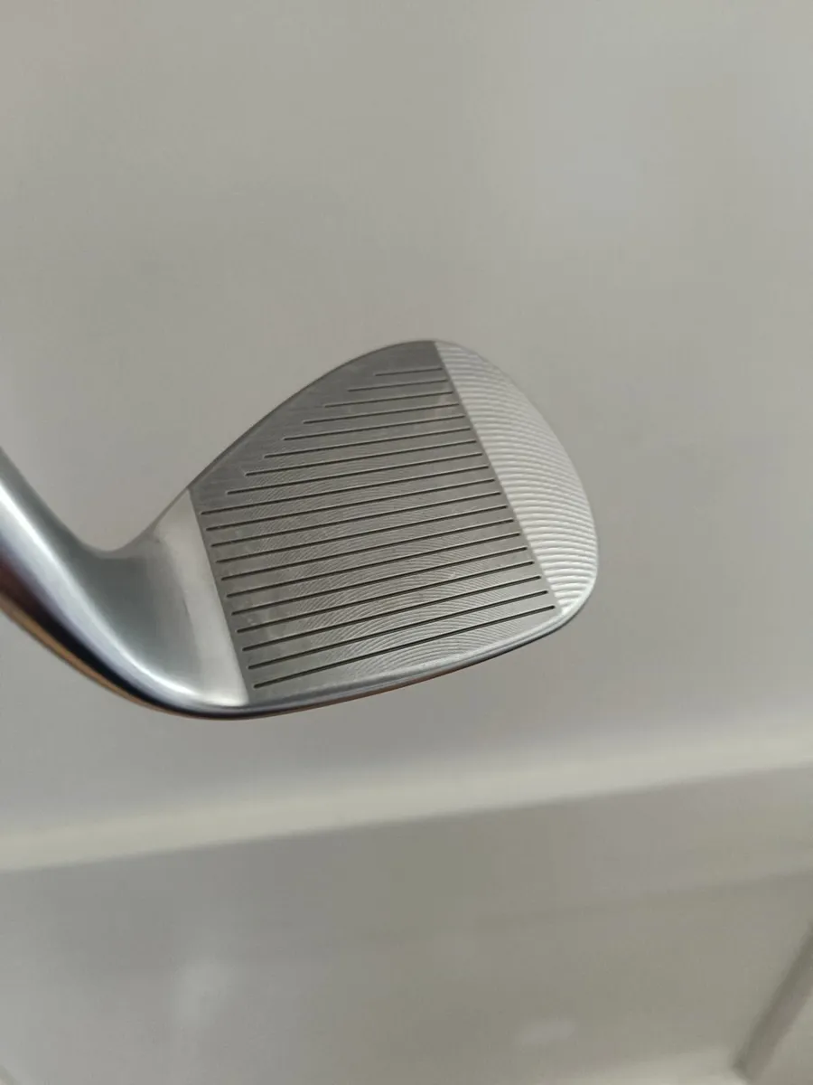 Cleveland zipcore cbx 4 left handed wedge - Image 1