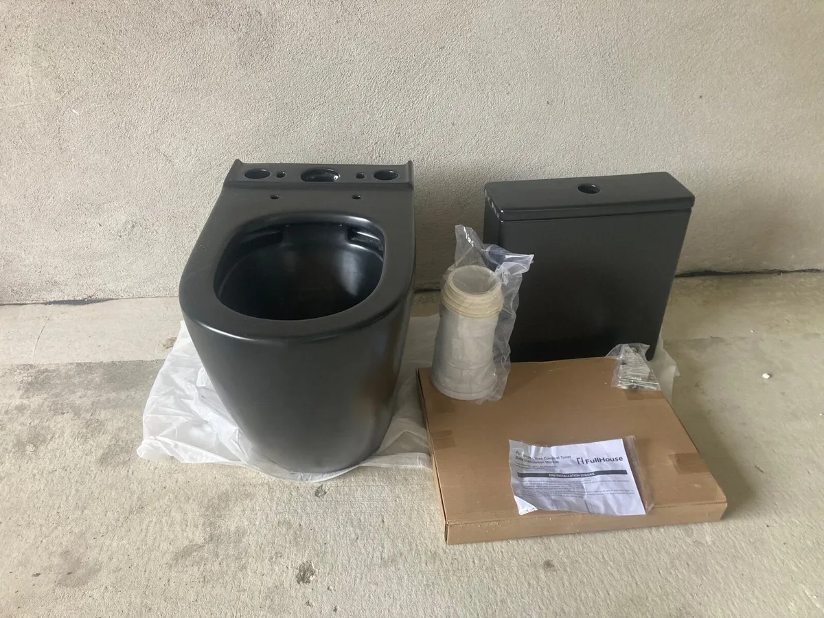Toilet - Image 1