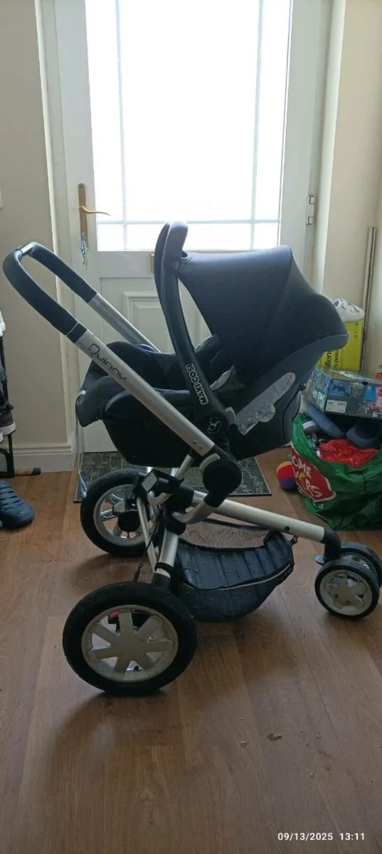 Pram / Stroller - Image 2