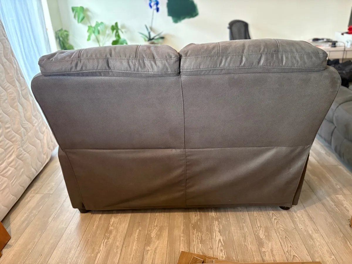 Sofas 2 sits - Image 3