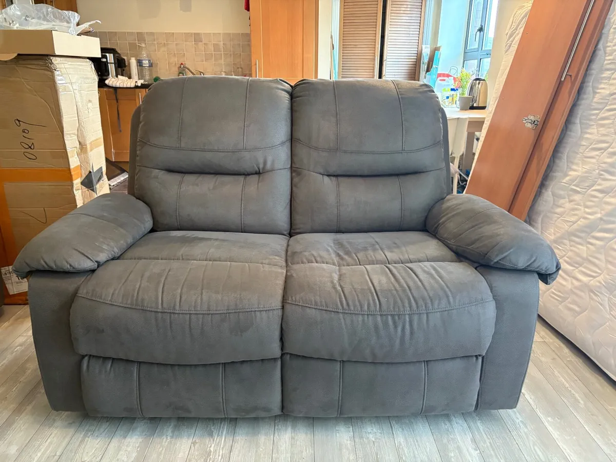 Sofas 2 sits - Image 4