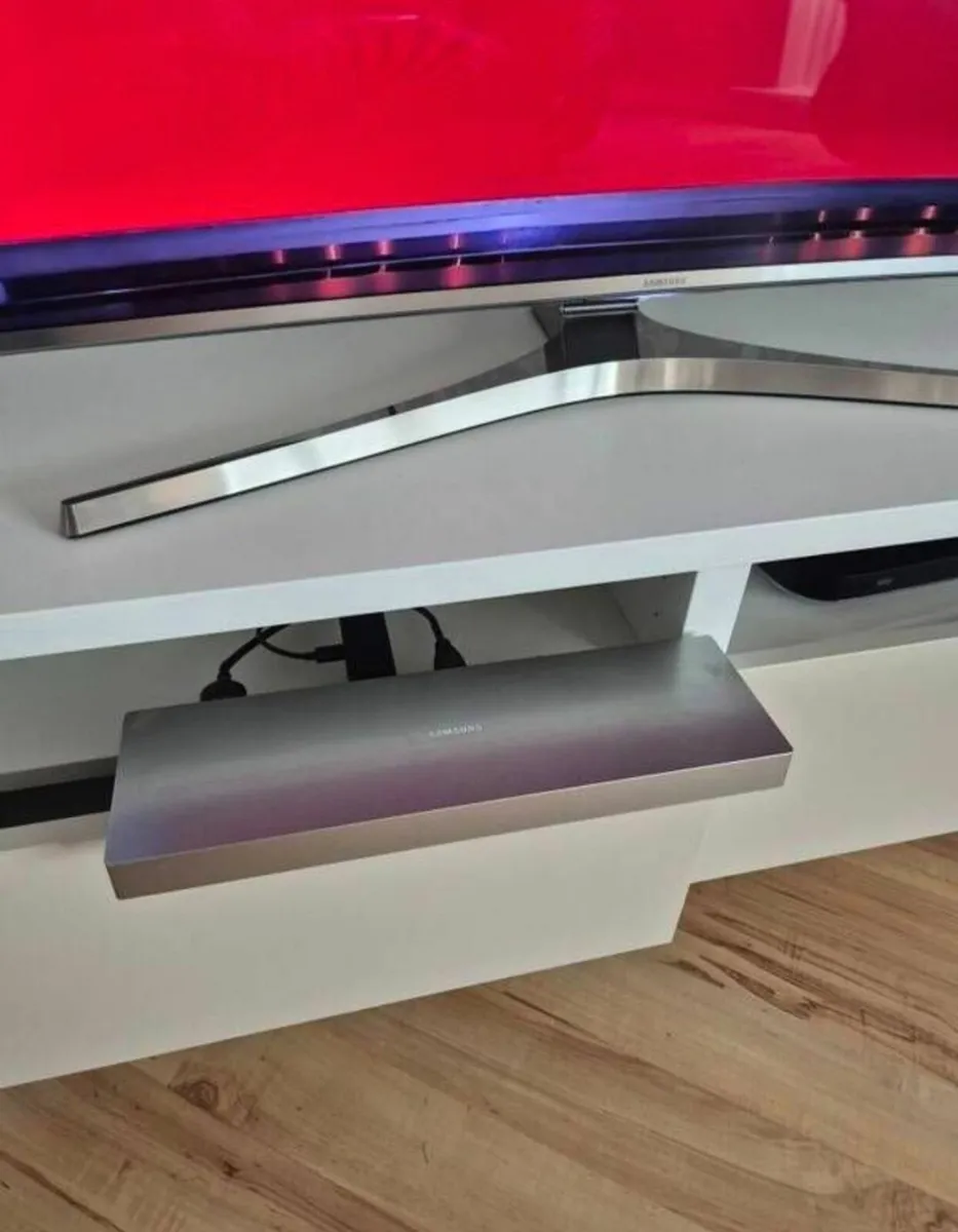 Samsung Smart TV and TV Stand - Image 2