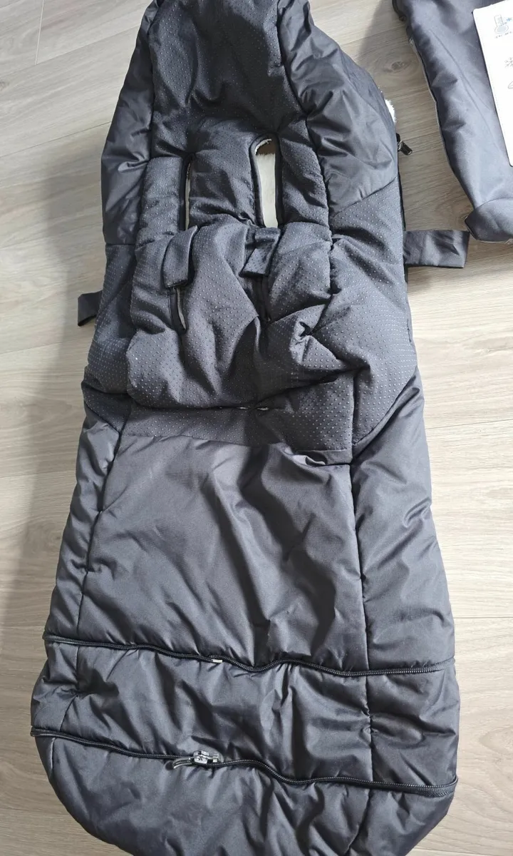 Uppababy footmuff Almost New - Image 4