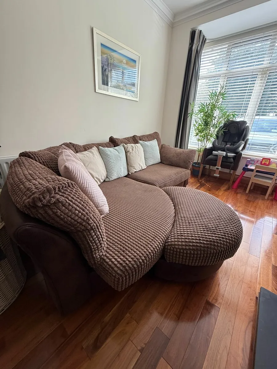 Comfy Corner Sofa (Dublin 15) - Image 2