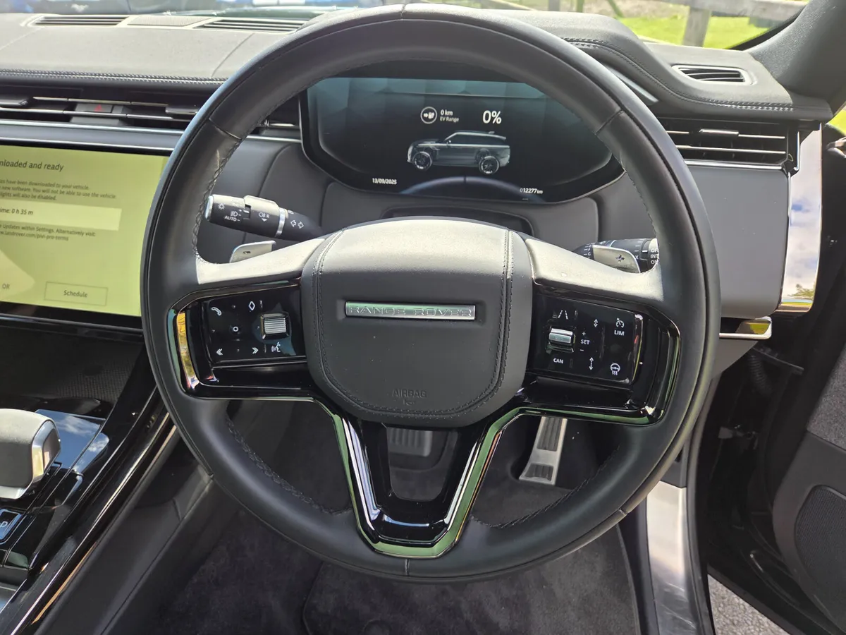 Land Rover Range Rover 2024 - Image 3