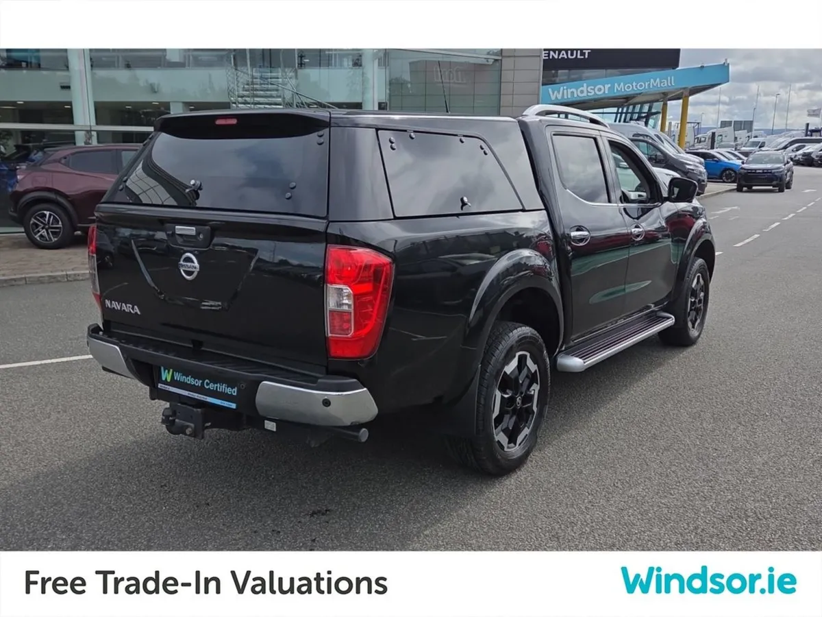 Nissan Navara 2.3 DSL LE CVT Double CAB - Image 3
