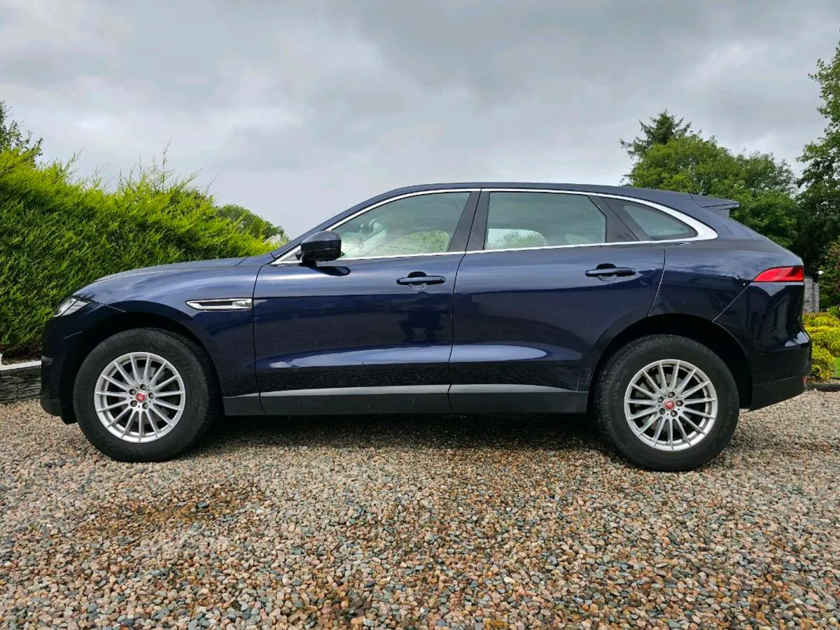 2017 Jaguar F-Pace 2.0 Diesel AWD - Image 2