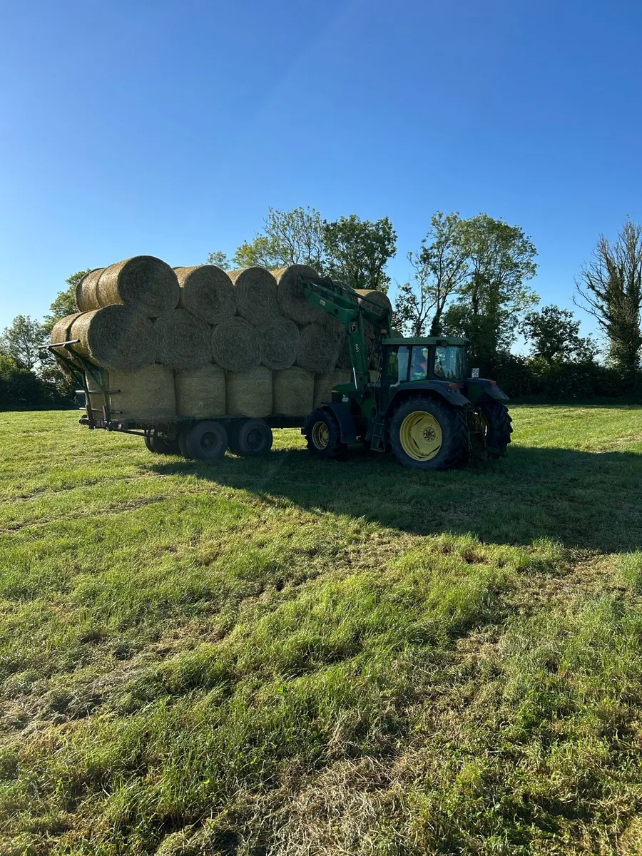 75 Round Bales of Hay - Image 1