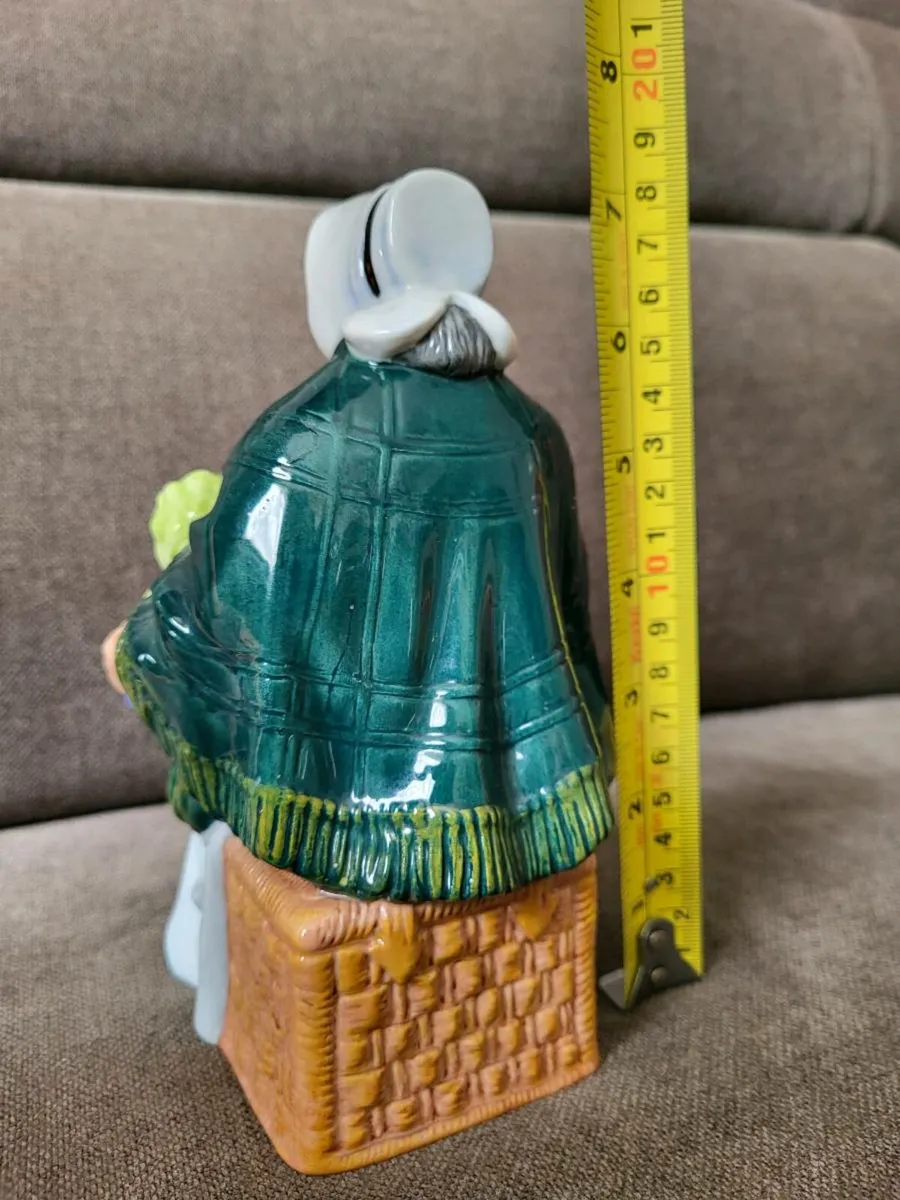 Royal Doulton "The Rag Doll Seller "HN2944 - Image 3