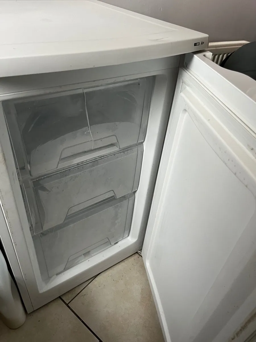Belling under counter freezer - Image 4