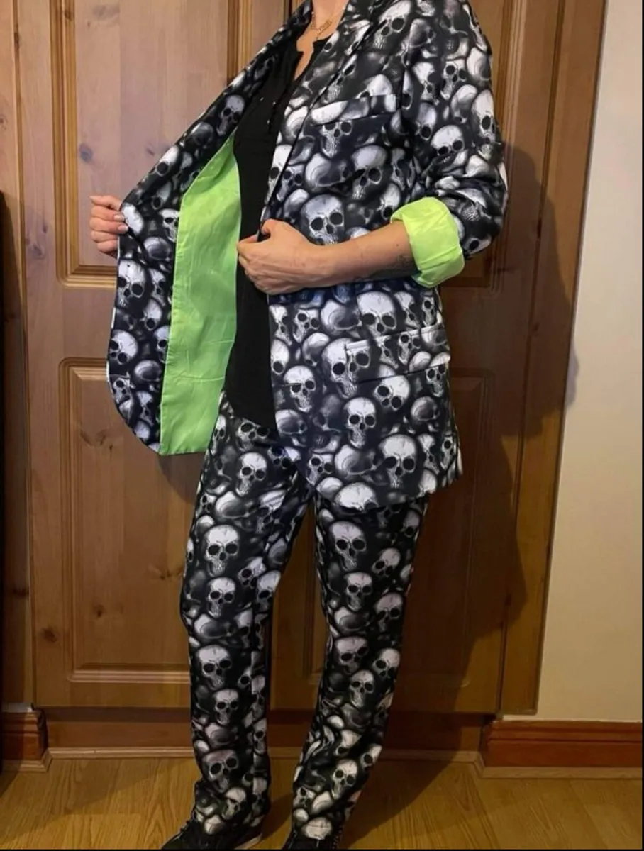 Costume Suit Blazer and Pants - Image 1