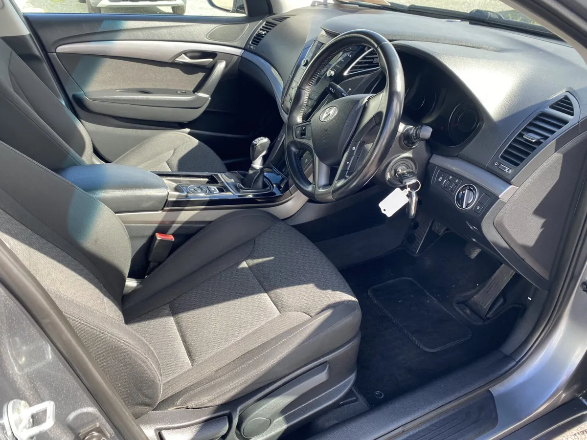2017 Hyundai i40 1.7 CRDI S BL/DR 141PS 4DR - Image 4