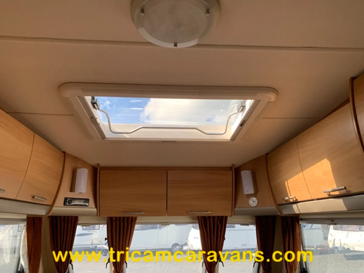 2007 Swift Island Oronsay 6 Berth, Fixed End Bunks - Image 3