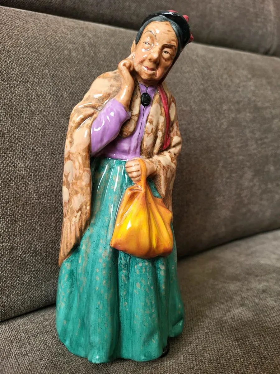Royal Doulton Figurine 
Bridget HN2070 - Image 1