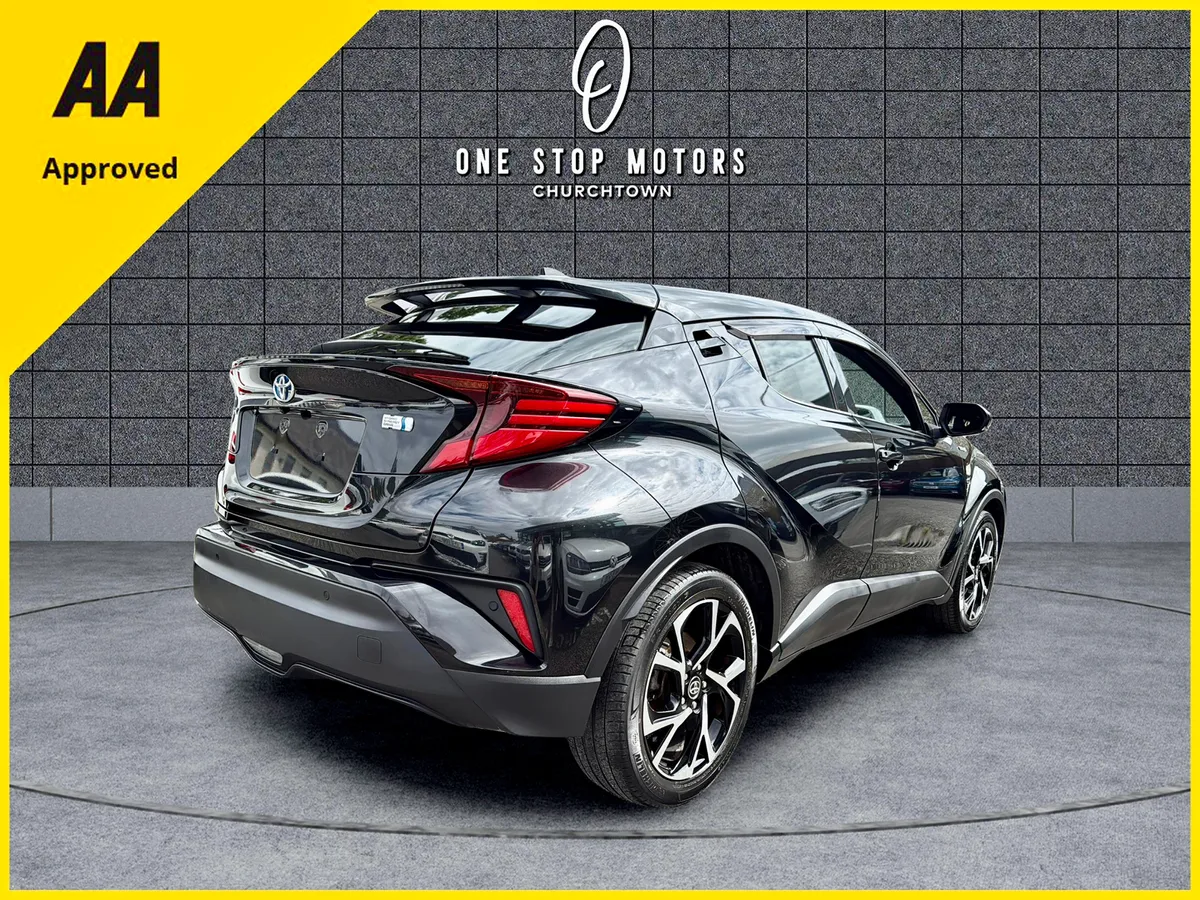 192 Toyota C-HR *LUNA SPORT HYBRID* AMAZING AUTO - Image 3