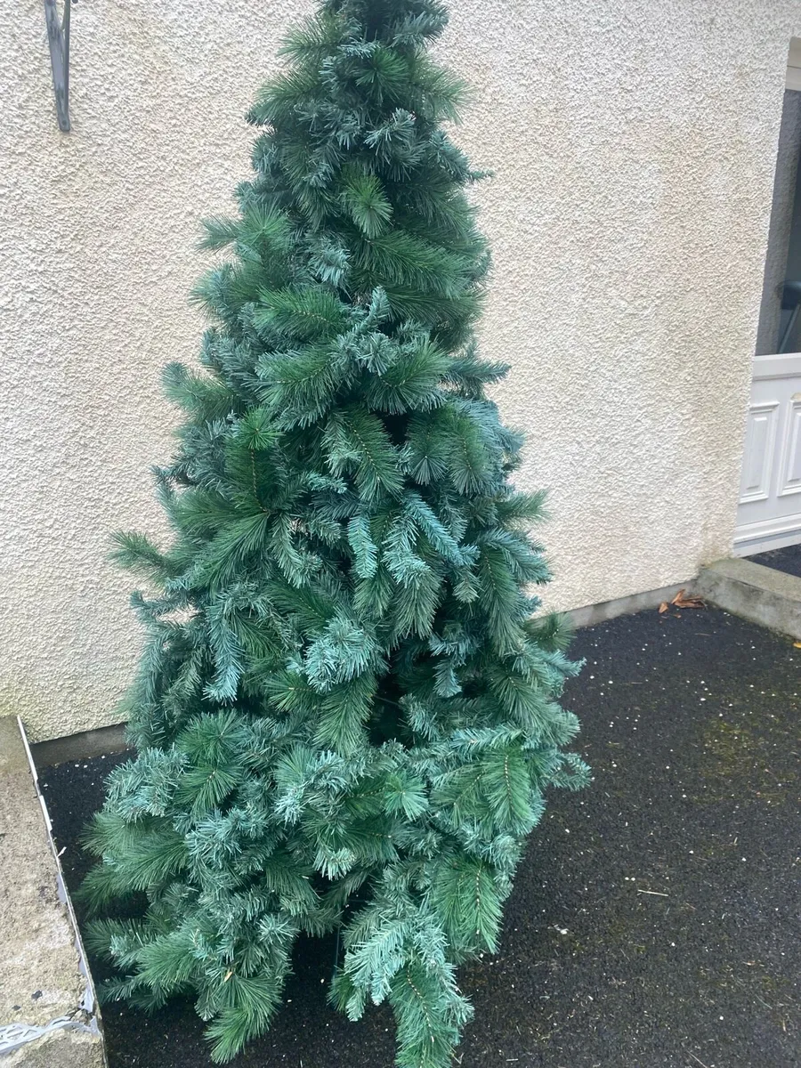 Christmas tree 🌲 - Image 2