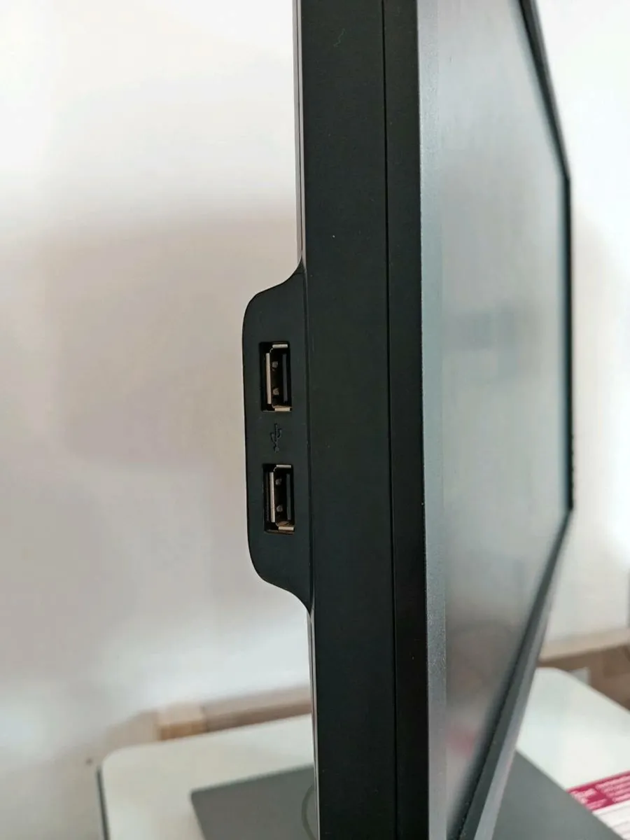 Dell 24 inch monitor - Image 2