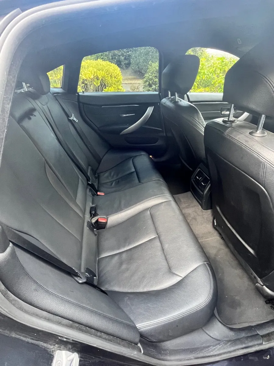 BMW 4-Series 2017 - Image 2