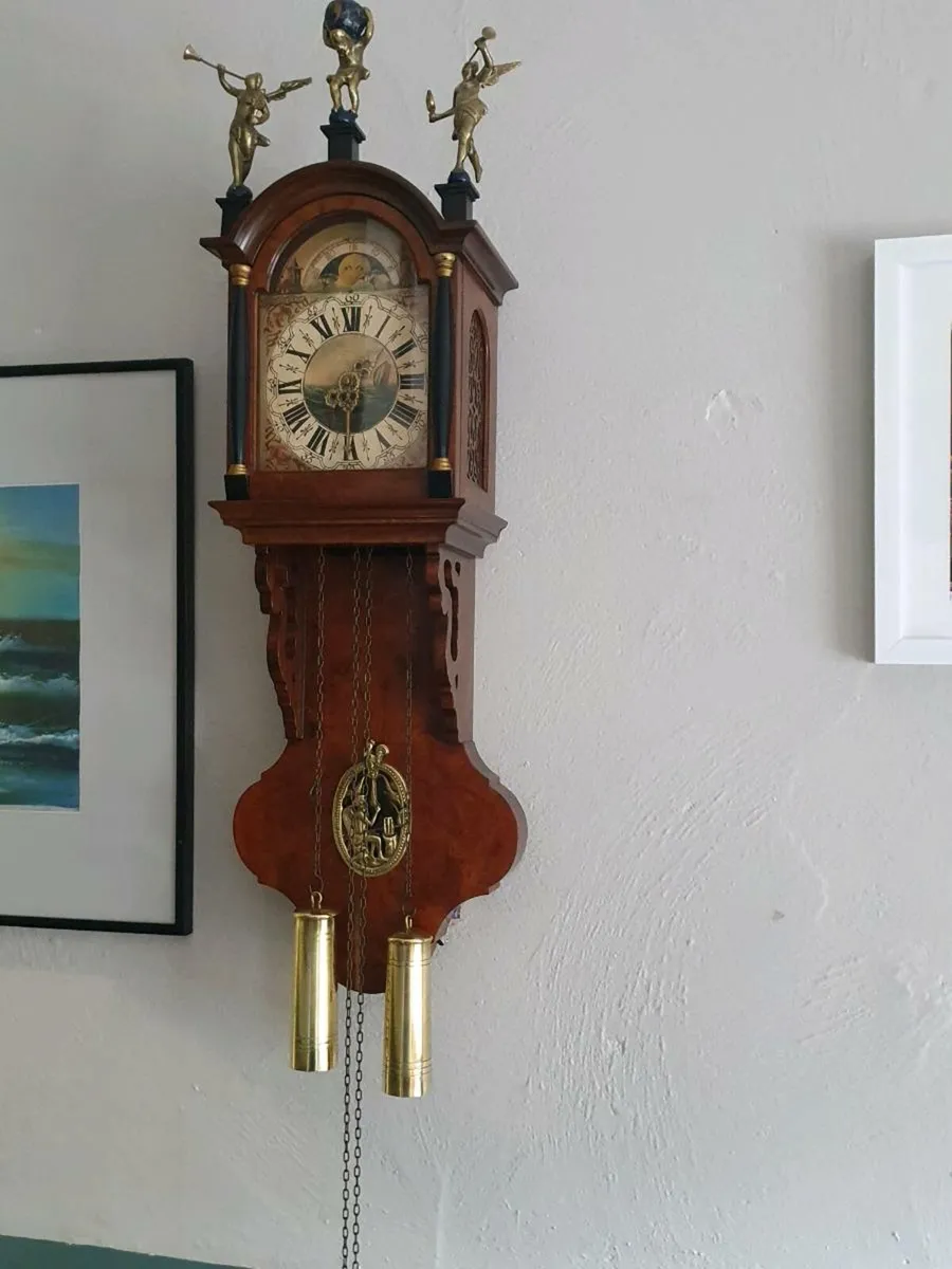 Friesland moonphase wall clock - Image 1