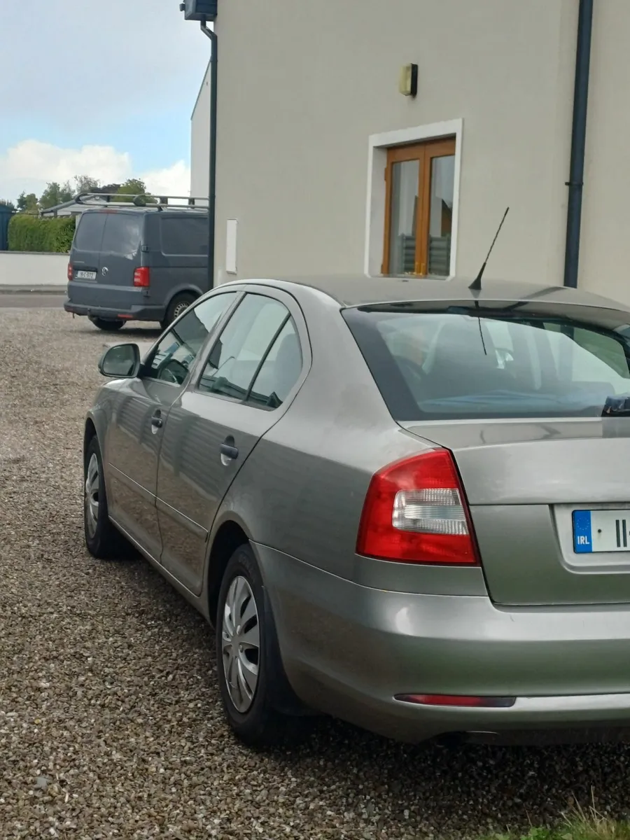Skoda Octavia 2011 - Image 1