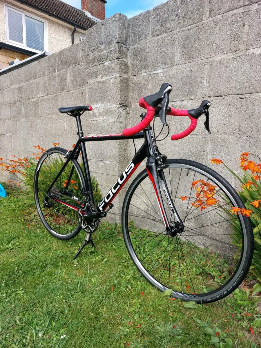 Focus Cayo Shimano 105 Road Bike -Size Medium/54cm - Image 1