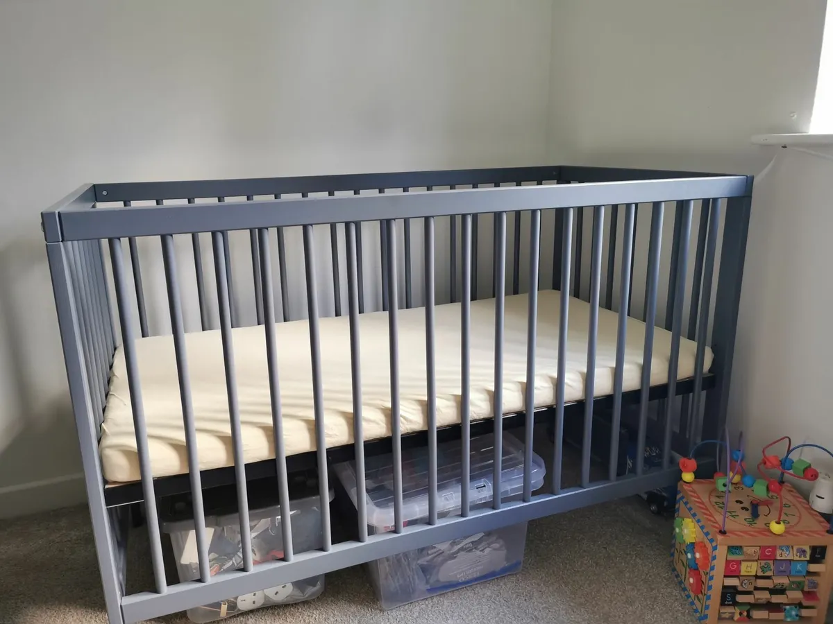 Cot - Image 1