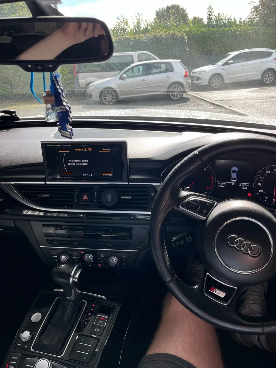Audi a6 S-line ultra black edition - Image 4