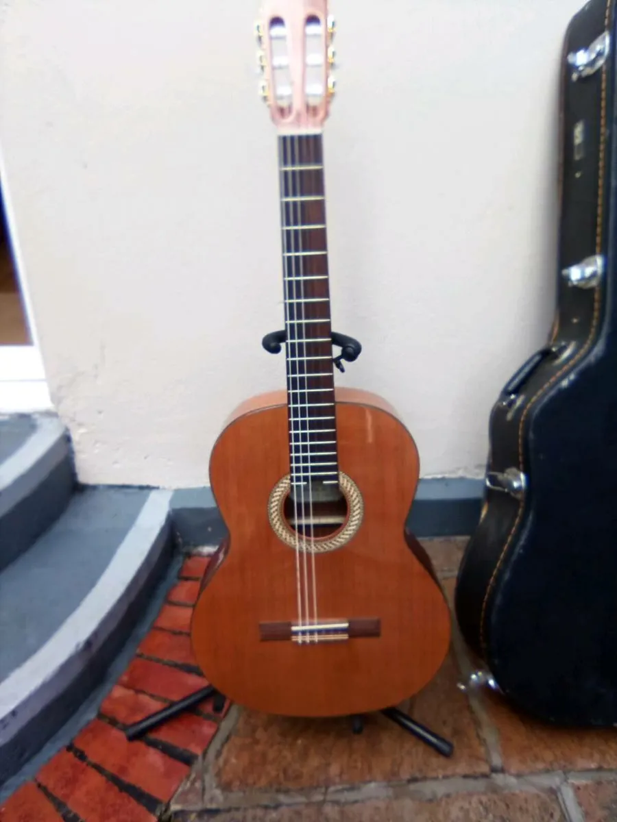 Guitar Kremona Spanish Guitar - Image 2