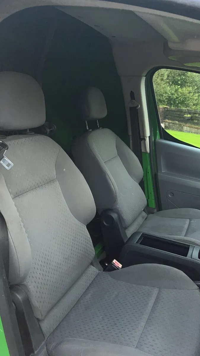 08 Berlingo 1.6 - Image 2