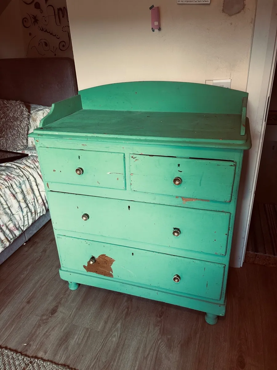 Free Chest of drawers - Image 2