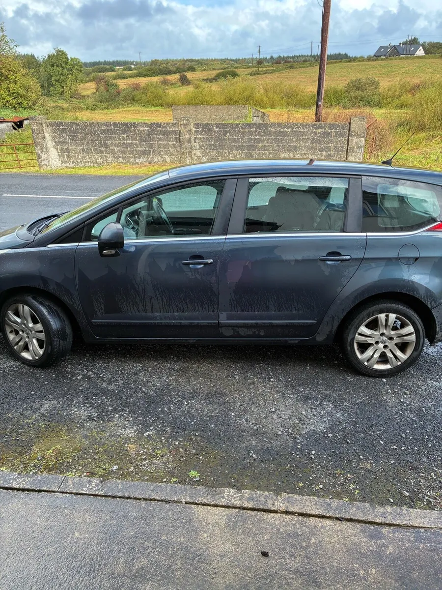 Car - Image 1