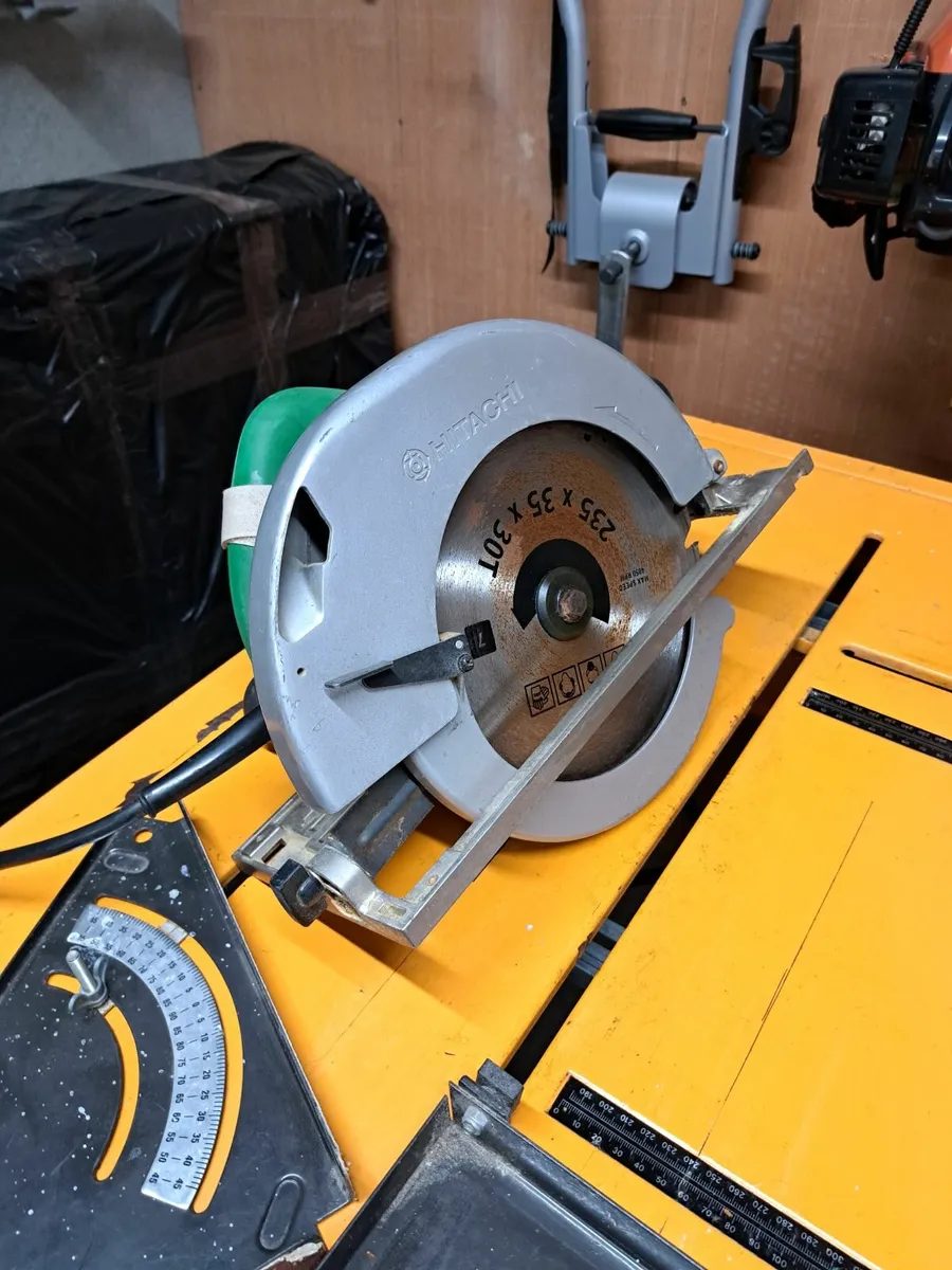 Circular saw - Image 1