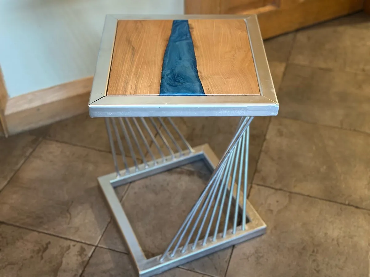 Corner table - Image 2