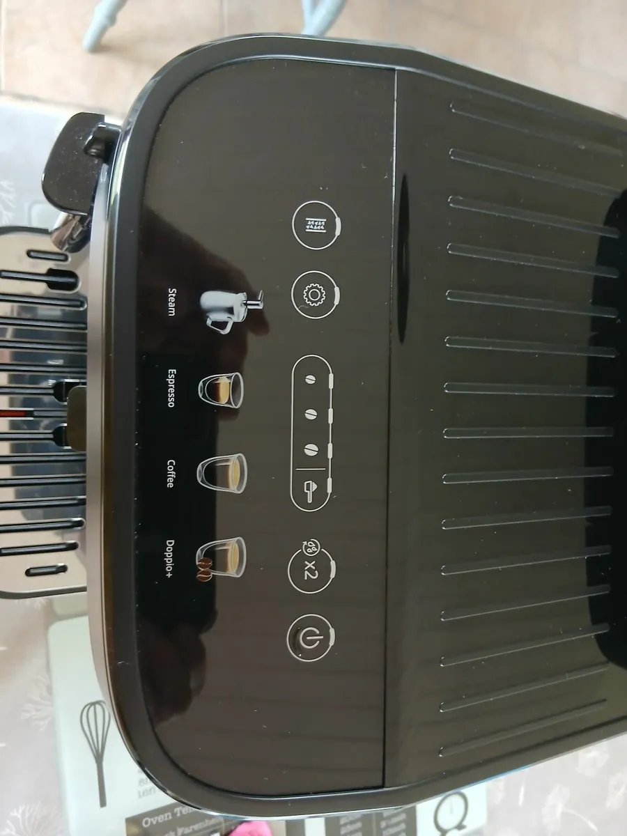 DeLonghi Coffee Machine - Image 3