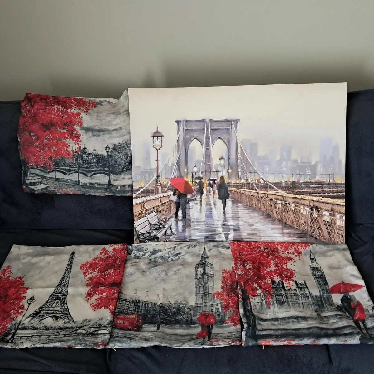 Picture & cushion covers - Image 1