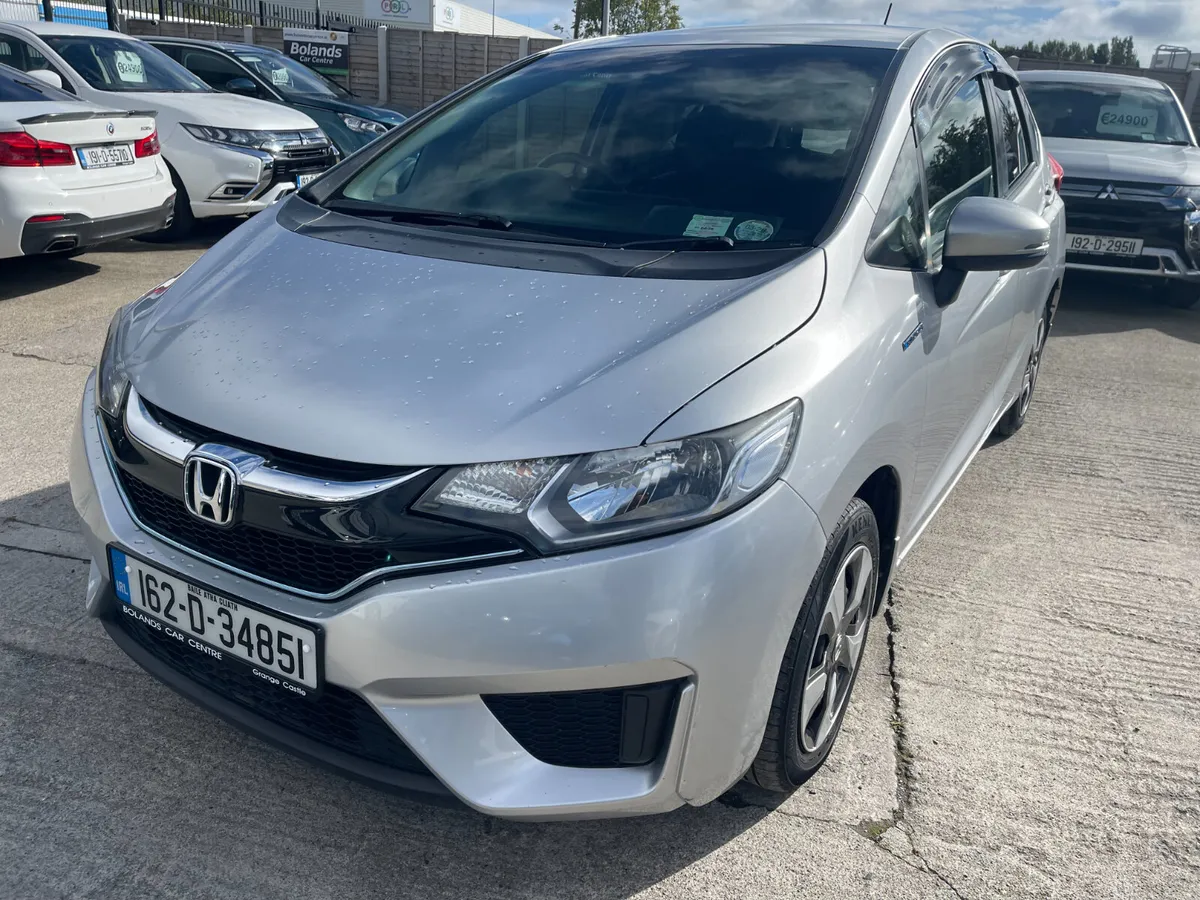 162 Honda Fit Hybrid 1.5 Automatic 5dr Model - Image 3
