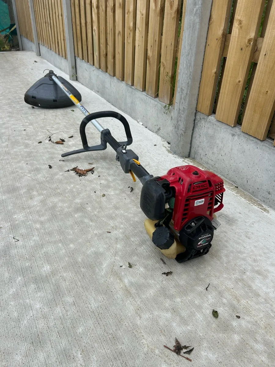 Honda strimmers 4 stroke - Image 1