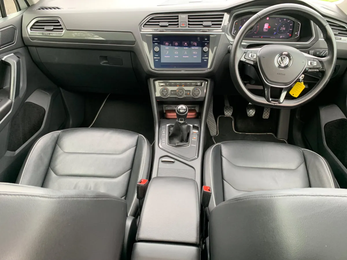 Volkswagen Tiguan 2019 Highline 4 motion - Image 3