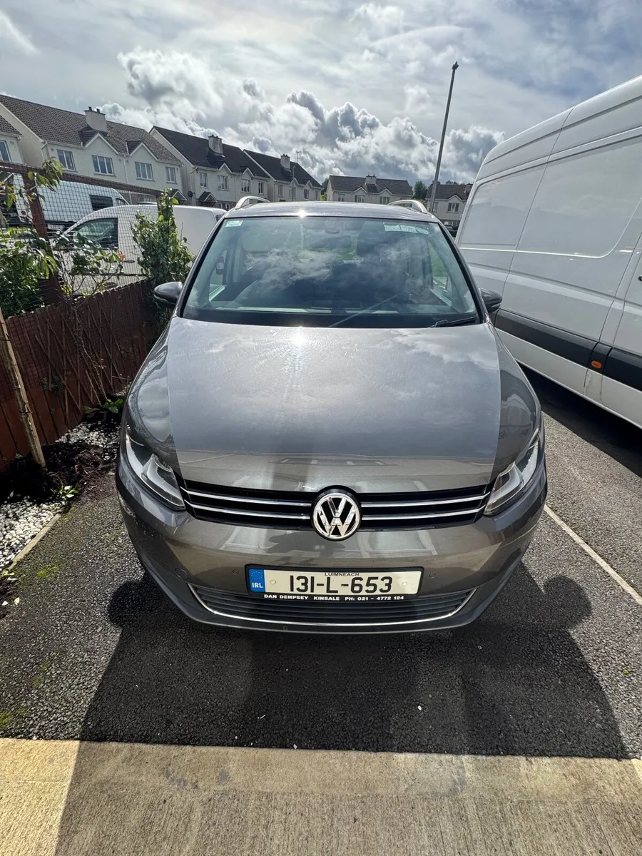 Volkswagen Touran 2013 - Image 1