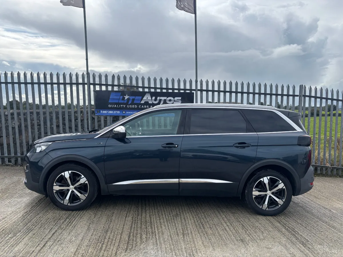 Peugeot 5008 GT Sunroof model 2018 - Image 3